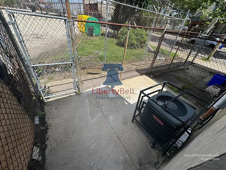 2003 Newcomb St — Photo 12