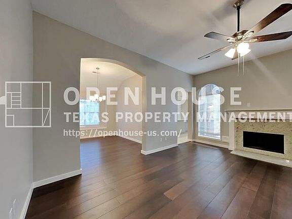 3rd image of 18702 Timber Way Dr