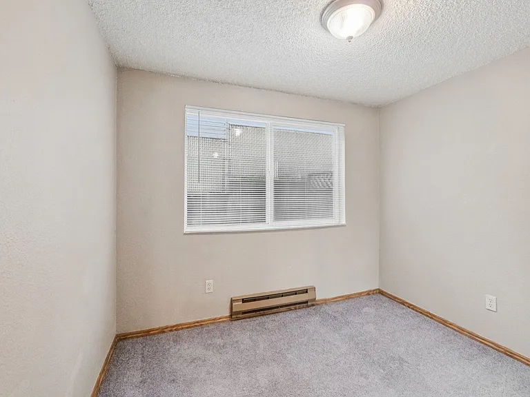 Westwood Apartments — Photo 35