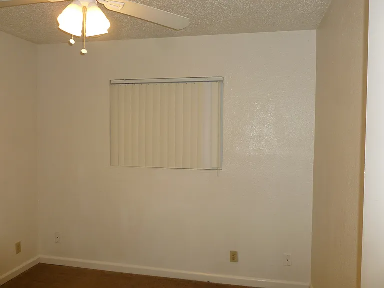 218 W Dakota Ave #A — Photo 14