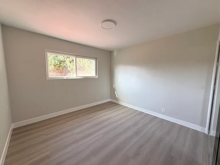 10377 Morning Glory Ave — Photo 16