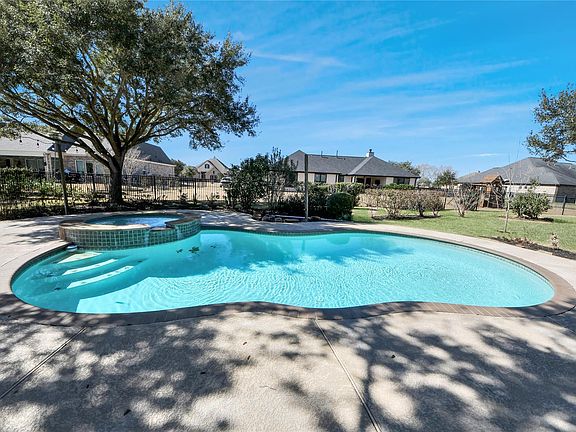 4th image of 3603 Paseo Royale Blvd