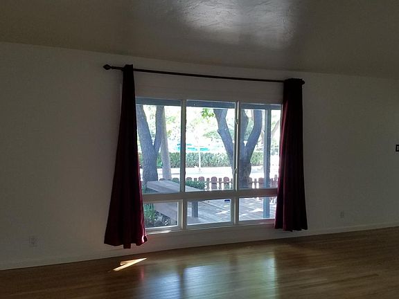 4th image of 3001 Waverly Ave