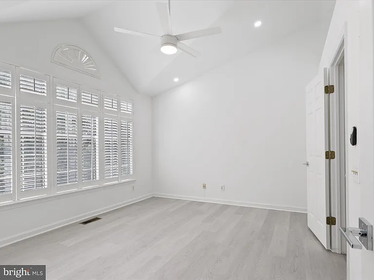 5129 Beauregard St — Photo 20