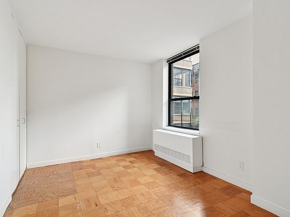 5th image of 247 W 87th St APT 4G