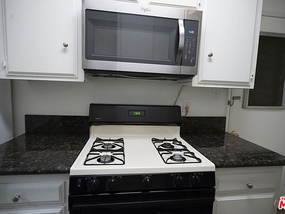 4th image of 141 S Crescent Dr APT C