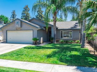 1936 N Matthew Ct, Farmersville, CA 93223