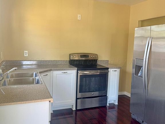 3rd image of 111 S Nebraska St