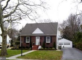 541 E Holly Ave, Pitman, NJ 08071