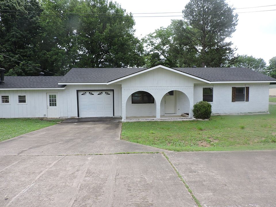 1st image of 866 Ladonya St