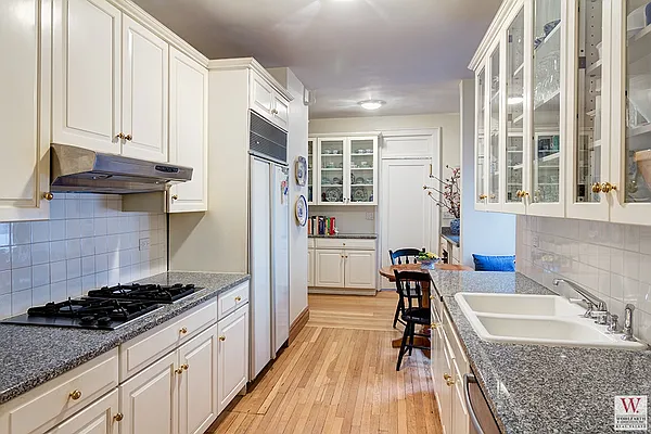 Sold by Wohlfarth & Associates Inc | media 23