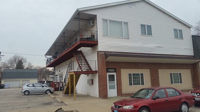2nd image of 4252 Joliet Ave #2C
