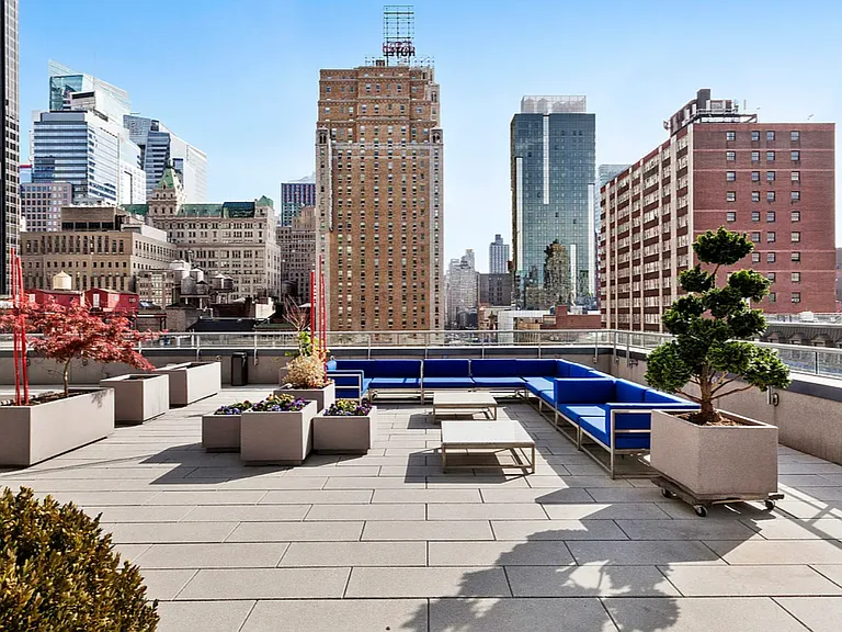 247 W 46th St #2705 — Photo 9