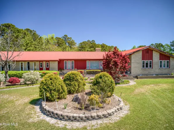 627 Fire Tower Road, Richlands, NC 28574