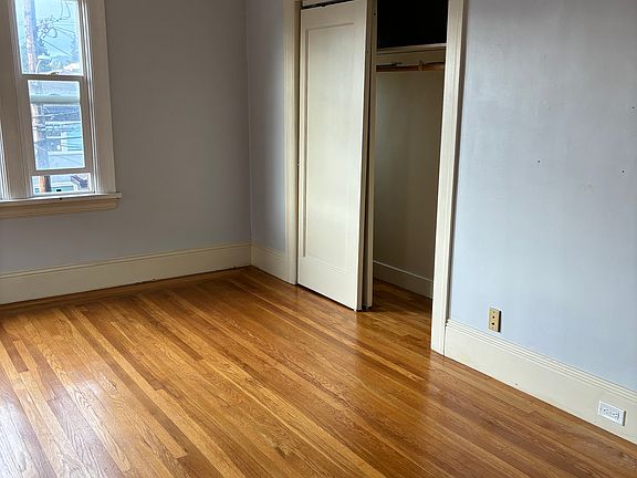 4th image of 478 Stow Ave