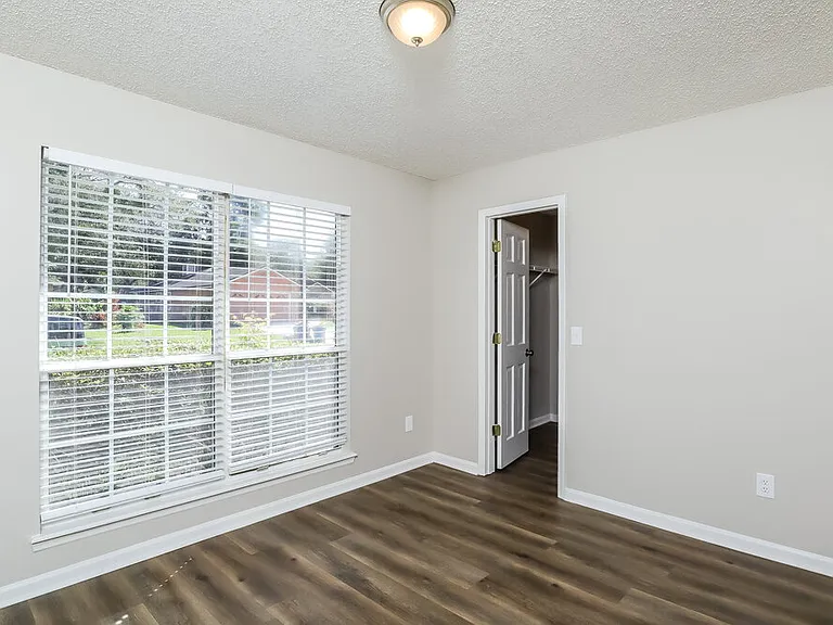 1142 Windy Willows Dr — Photo 12