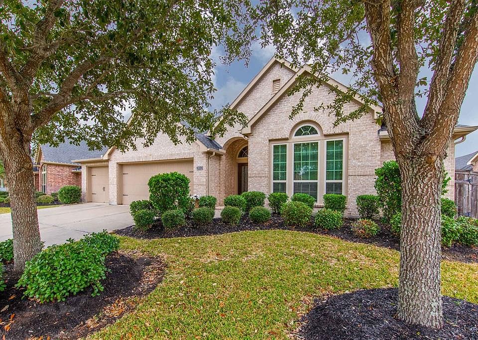 1st image of 28002 Brandy Creek Ln