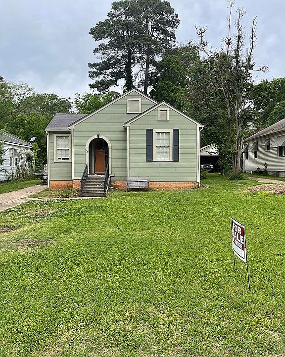 1st image of 632 Robinson Pl