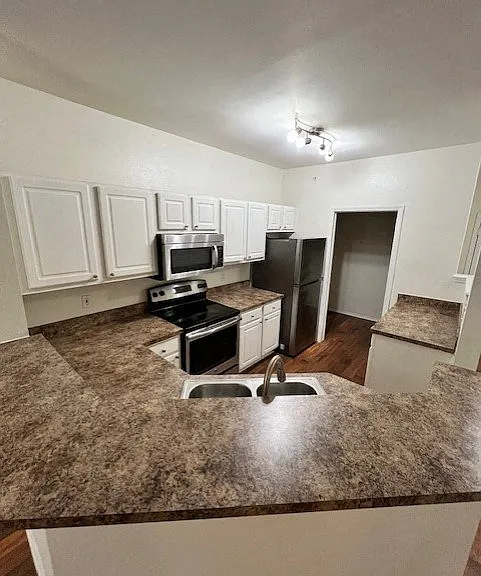 Wesley St. James Apartments at Sandy Springs — Photo 228