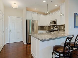 12020 Taliesin Pl APT 13, Reston, VA 20190