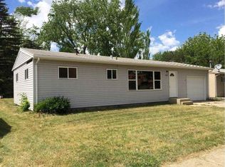 2605 4th St NW, Minot, ND 58703