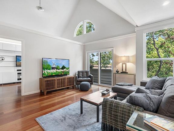 2nd image of 411 Park Ave Unit 321