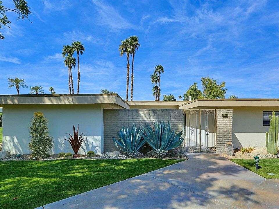 2nd image of 75640 Calle Del Sur