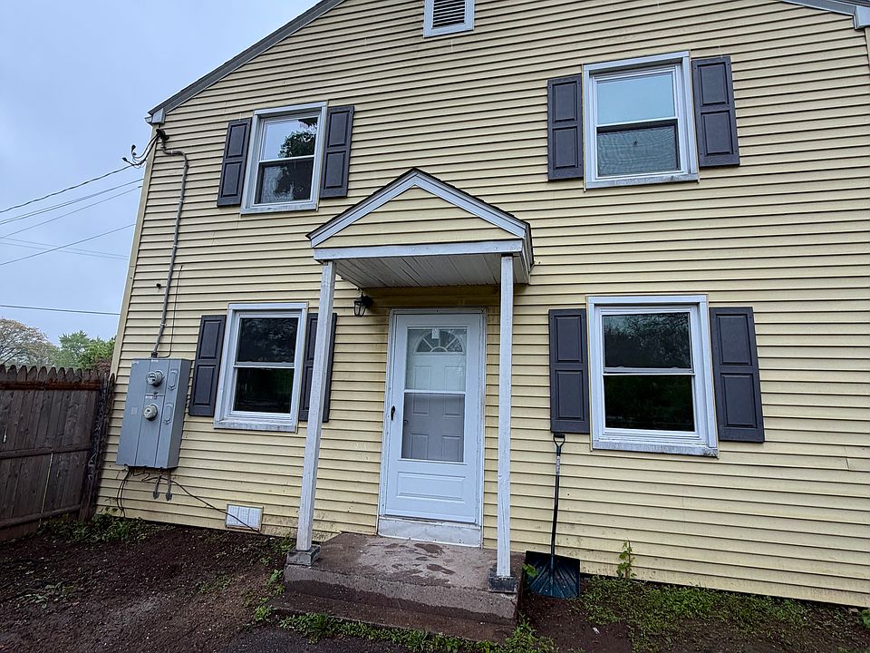 1st image of 67 Woodlawn Cir #1
