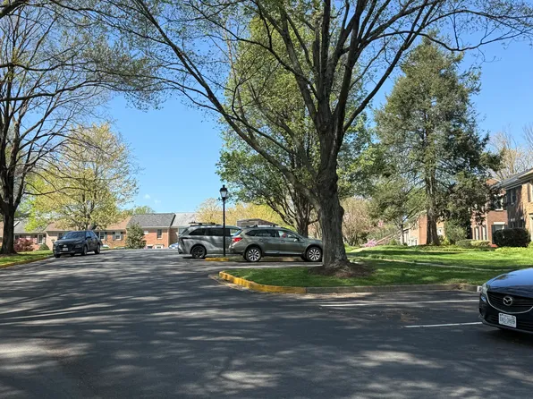 (undisclosed Address), Fairfax, VA 22030