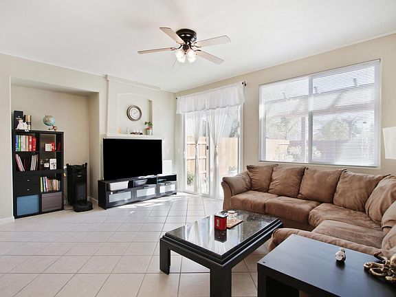 5th image of 5024 Cleveland Bay Way