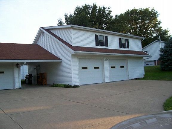 2nd image of 623 County Road 1302