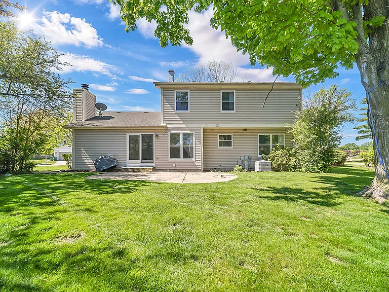 1100 Lockwood Dr — Photo 32