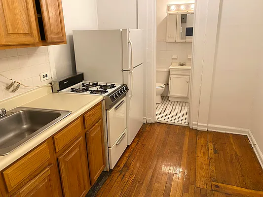 Rented by Paley Management | media 19