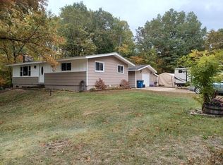 1802 N James St, Fountain, MI 49410