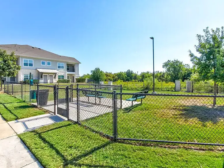 Shadow Ridge Apartment Homes — Photo 23