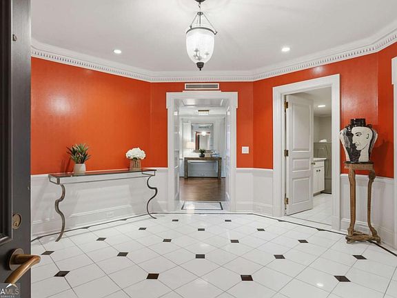 4th image of 2660 Peachtree Rd NW APT 20G