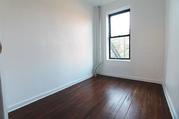 Rented by E and G Realty Group | media 35