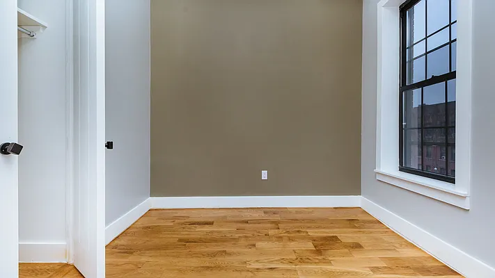 Rented by Nooklyn NYC LLC | media 30