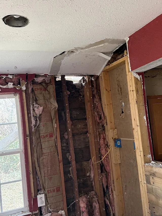 3 bed, 1000 sqft, $499 — Photo 3