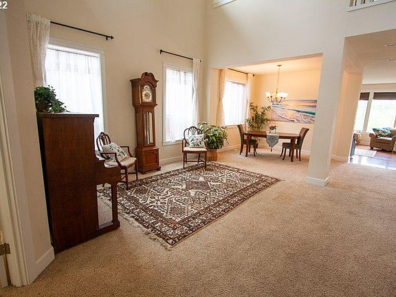 5th image of 9309 NE 84th Ct