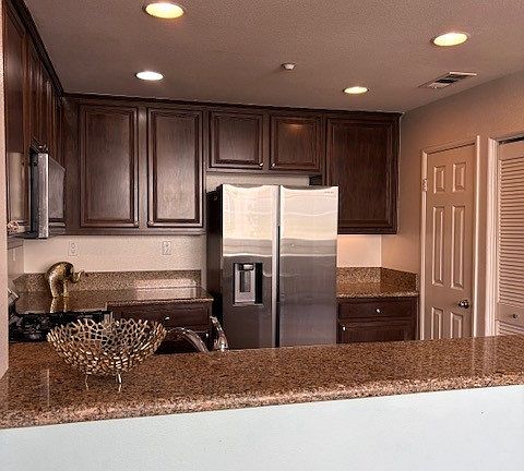 4th image of 44936 Honey Locust Dr #123