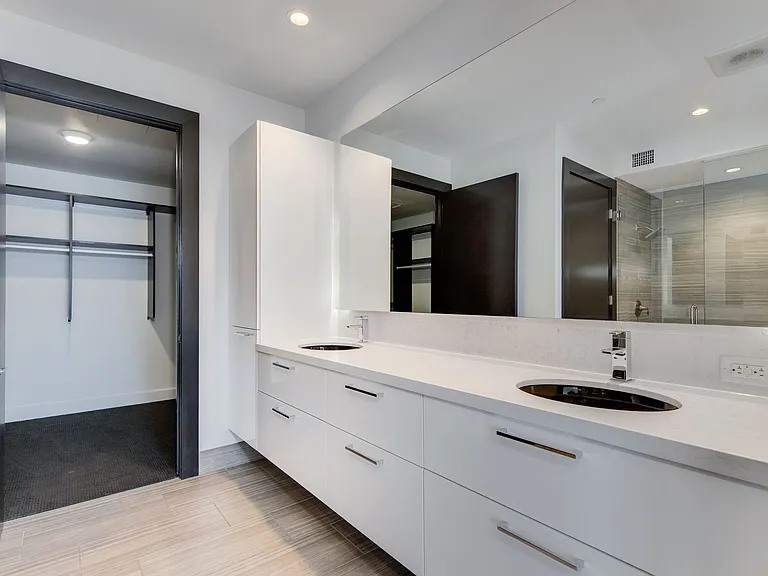 4422 N 75th St #4005 — Photo 14