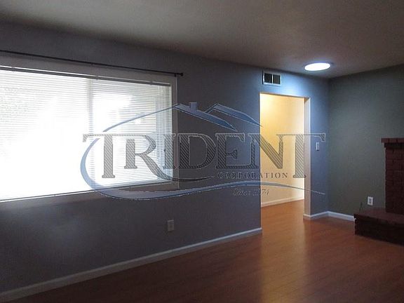 5th image of 8958 El Oro Plaza Dr