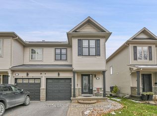 214 Trail Side Cir, Ottawa, ON K4A5B4
