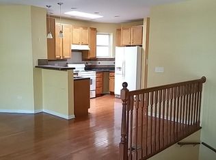 6608 S Marquette Dr #2, Chicago, IL 60637