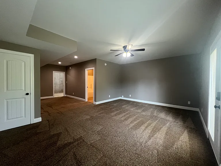 Mallard Ln — Photo 29