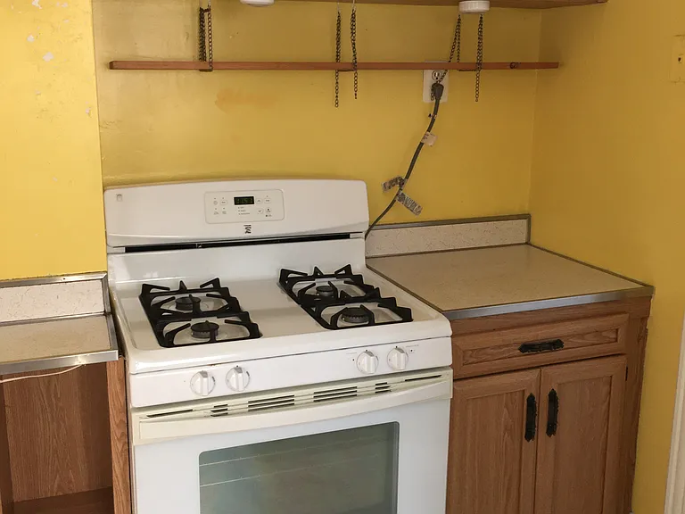 219 C St NE #2 — Photo 7