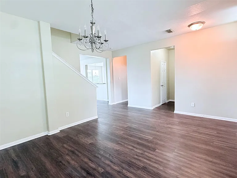 7403 Bering Landing Dr — Photo 7