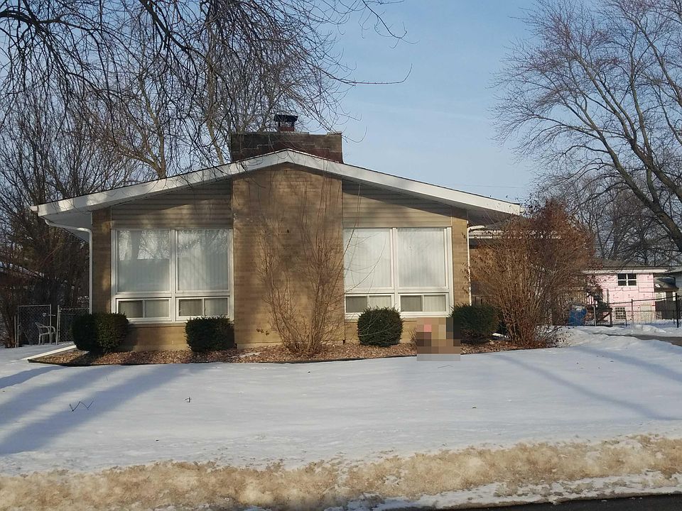1st image of 15443 Woodlawn East Ave
