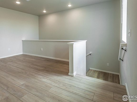 4th image of 569 Vicot Way #E